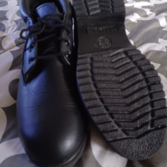 Mens size 7 Timberland  Chukka Boots - Picture 3 of 3